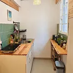 Cozy & Garden For People & Dogs